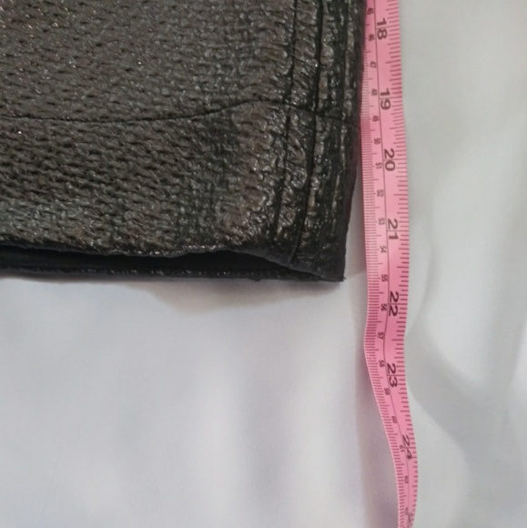 🌻🌻🌻Banana Republic Black Skirt size 4 {A13) - Picture 2 of 5